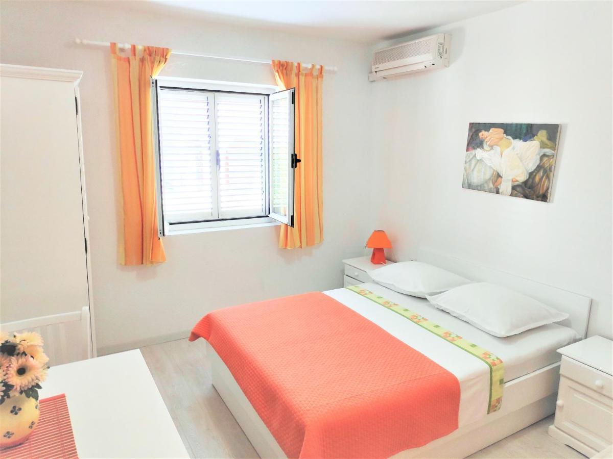 Apartments Vekic Makarska Eksteriør bilde