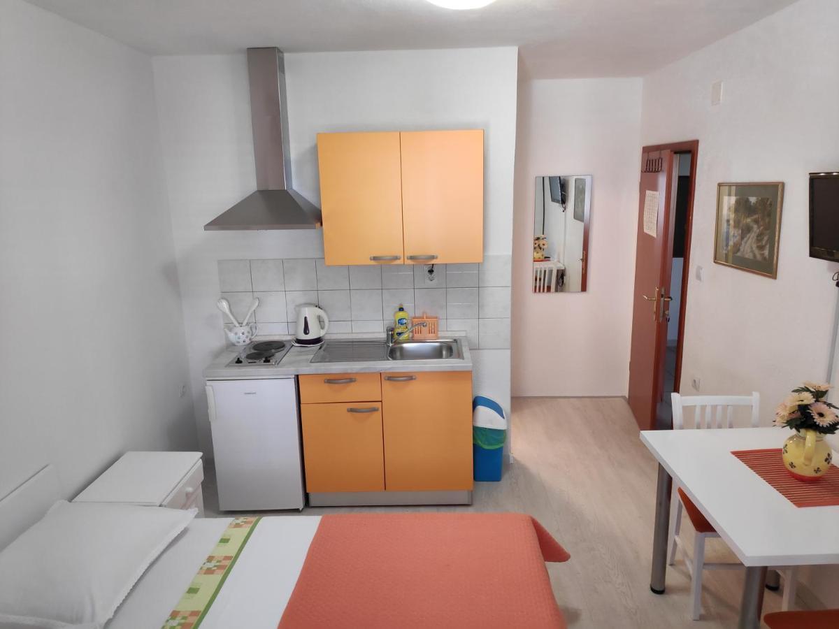 Apartments Vekic Makarska Eksteriør bilde