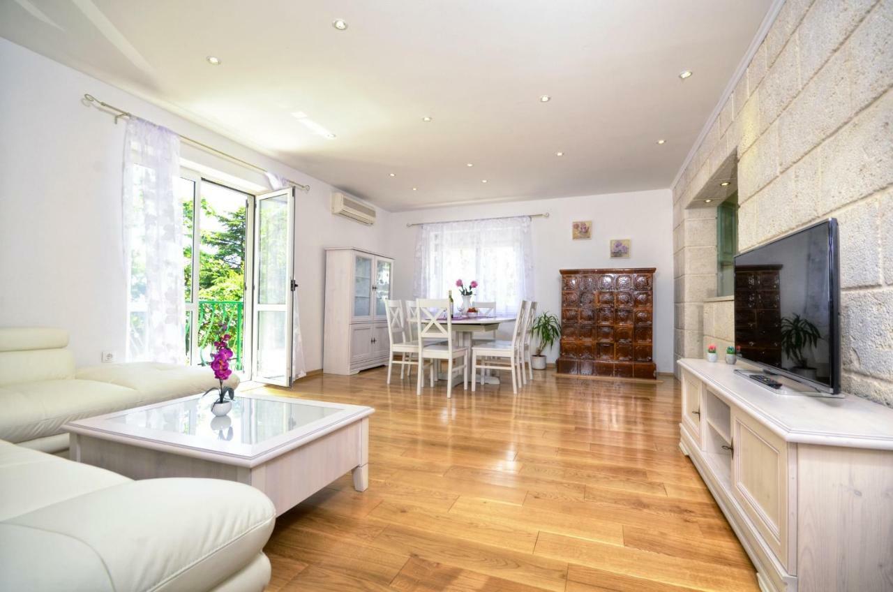 Apartments Vekic Makarska Eksteriør bilde