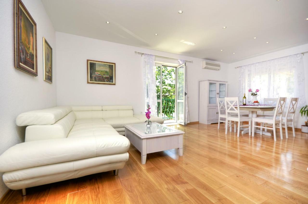 Apartments Vekic Makarska Eksteriør bilde