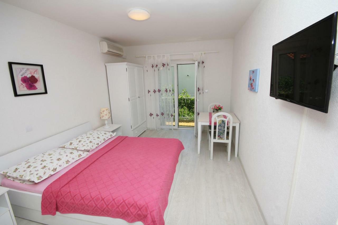 Apartments Vekic Makarska Eksteriør bilde
