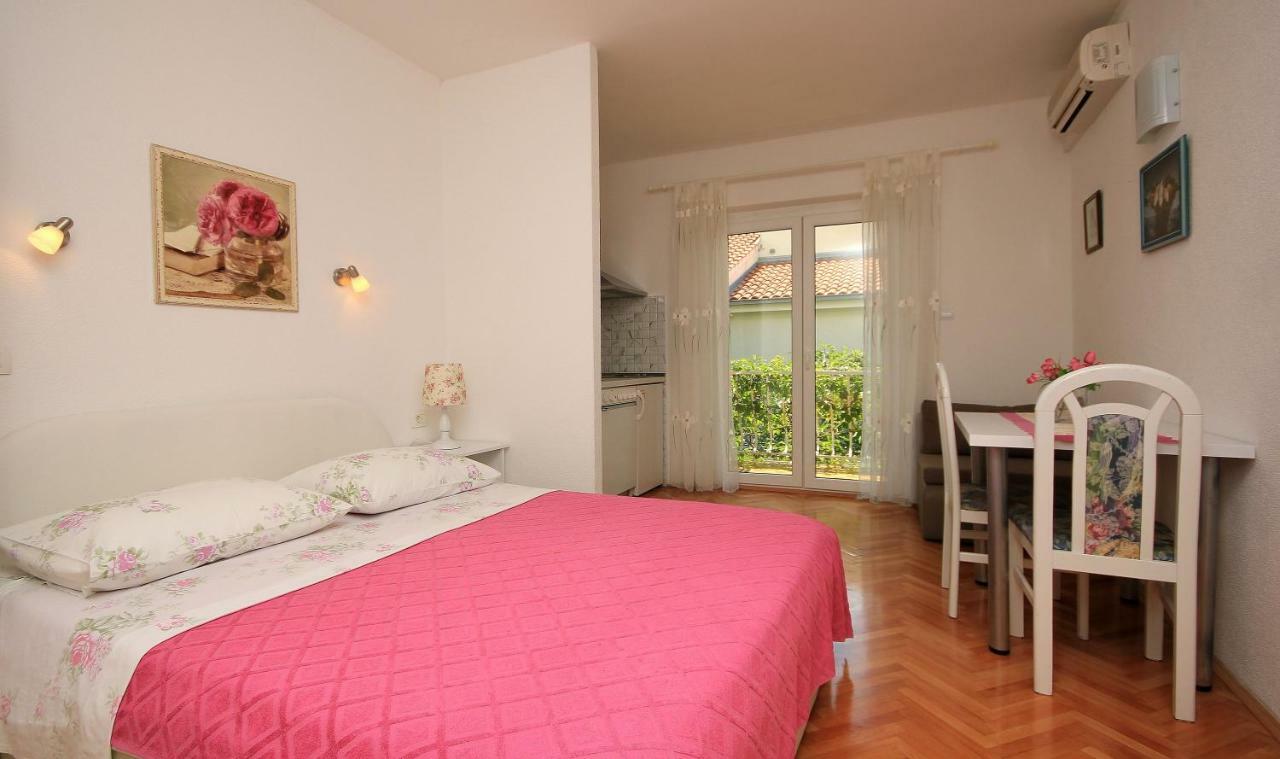 Apartments Vekic Makarska Eksteriør bilde